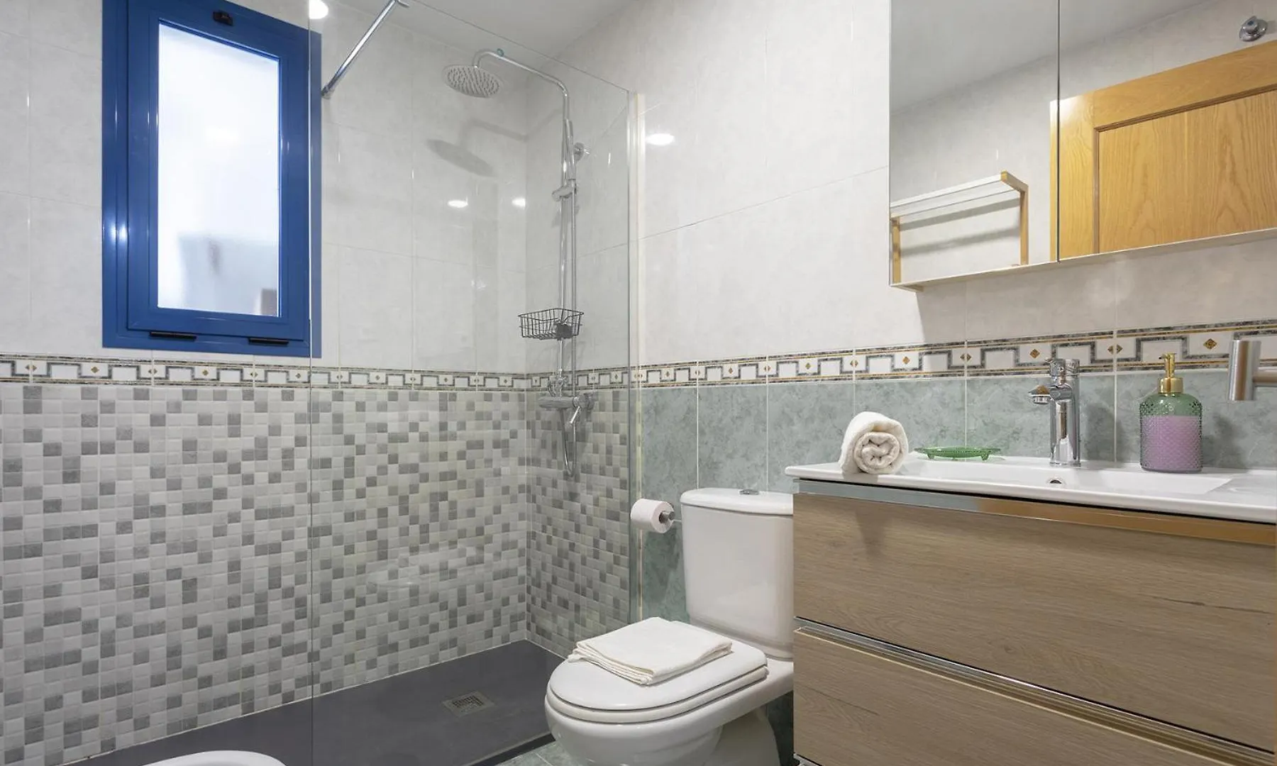 -Malagasunapts-Ayala33 Bus-Train Station - Huelin Beach